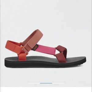 Teva x American eagle Sandal